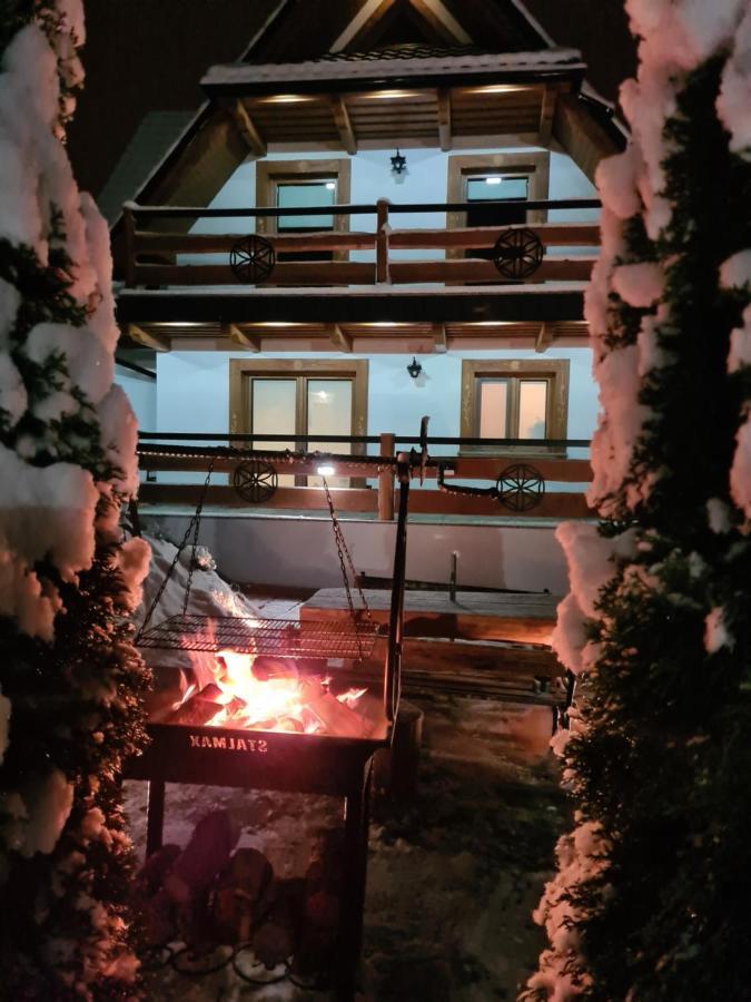 Toporowe Izby Groń Exterior foto